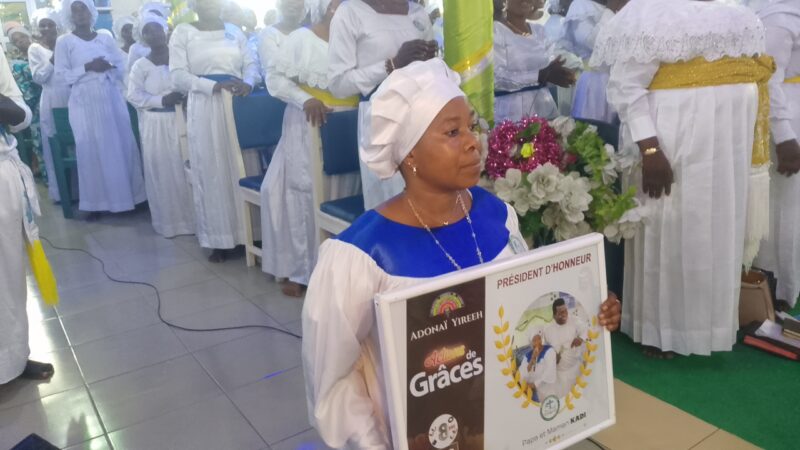 Remise des tableaux d&rsquo;honneur aux présidents d&rsquo;honneur